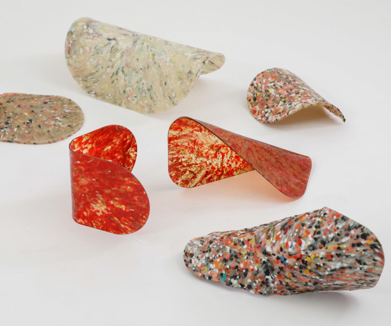  Plastic shells for the Levante pendant lamp design